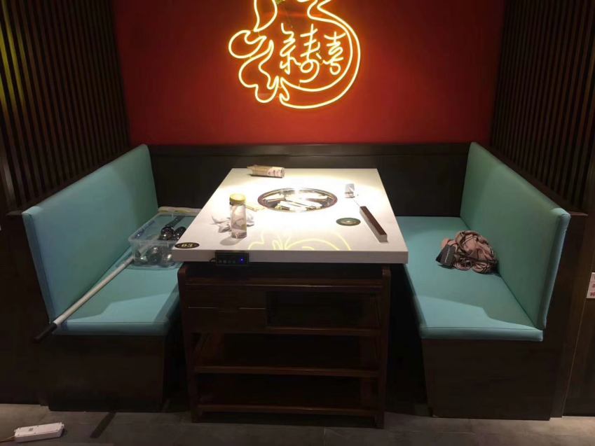 20191226/5e04c0b4861a2.jpg 西安魚豆元卡座沙發和火鍋桌.jpg