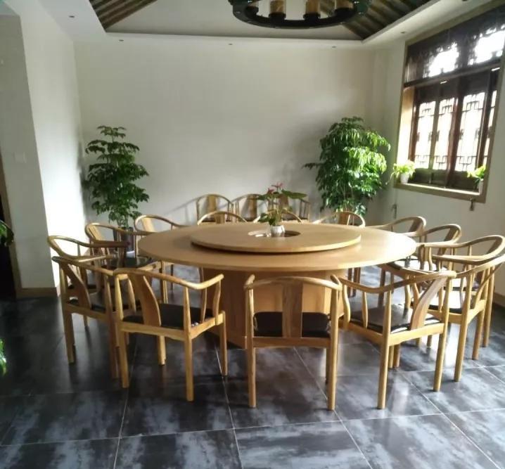 20191229/5e08ba3c86b3b.jpg 飯店大圓桌.jpg