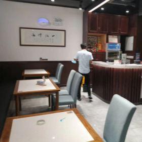 西安海榮鍋貼館餐桌椅家具工程案例