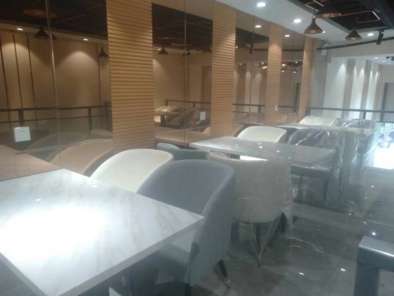 20201122/5fba4a84237f5.jpg 西安飯店餐桌椅批發.jpg