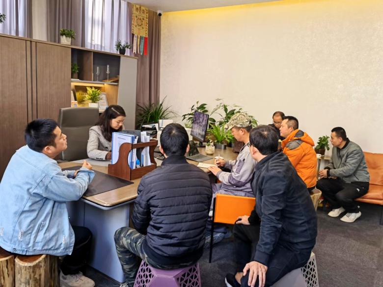 20211116/61936d0e89a1a.jpg 西安博菲克酒店家具廠售后部組織業務知識培訓.jpg