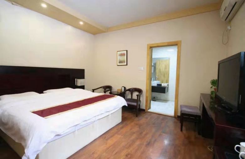 20221223/63a504a7914a2.jpg 西安酒店家具工廠軟包生產車間.jpg