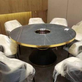 西安泉和誠牛肉養生火鍋餐桌椅沙發卡座定制案例